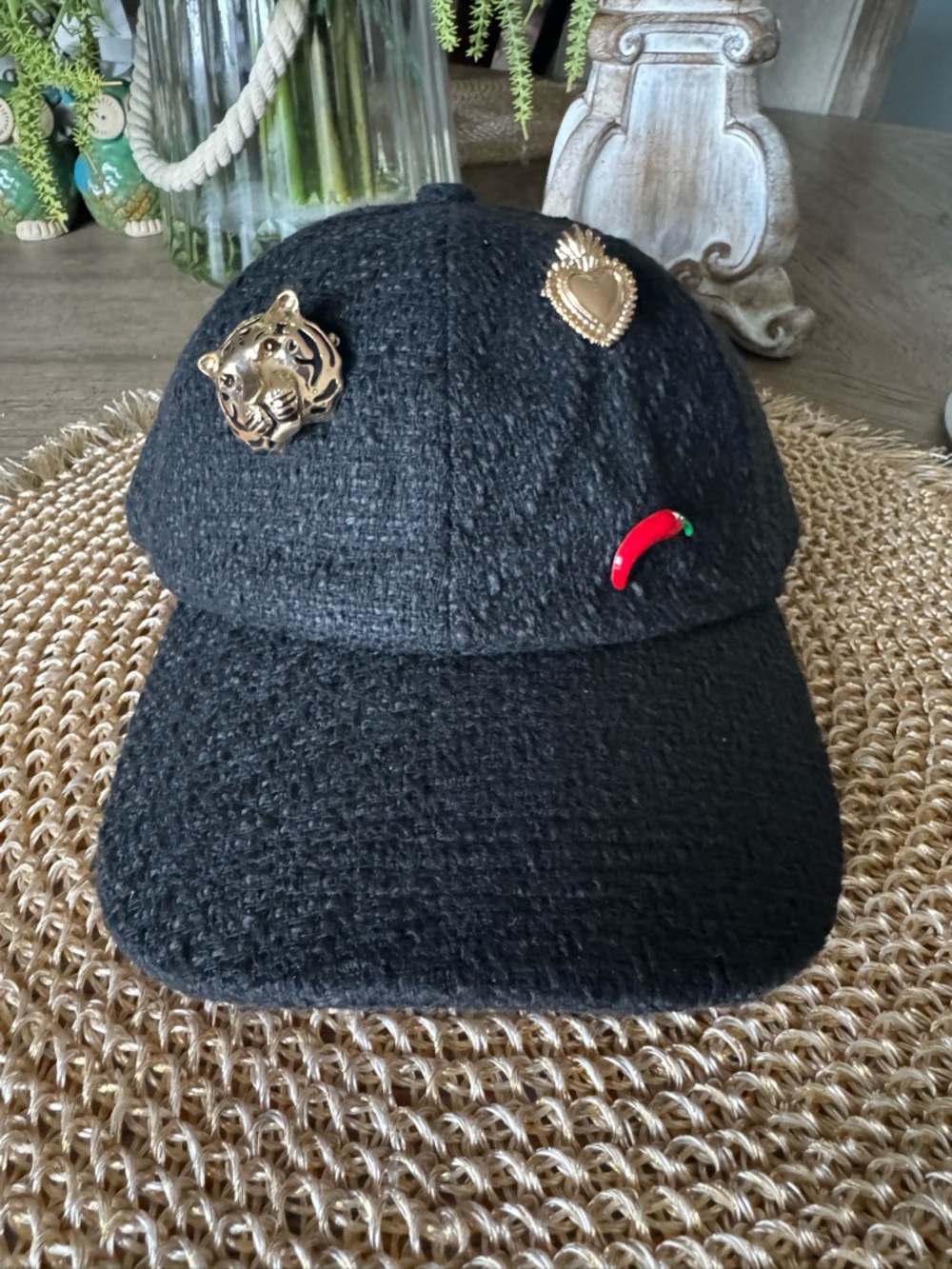 ALDO Adorable Black Tweed Cap w/Gold Removable Broach, & Charms Accents - CUTE